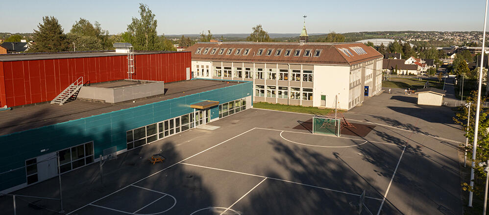 Rollsløkken skole. Foto Lars Martin Bøe 