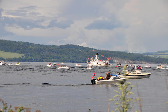 Båter på Mjøsa med Skibladner